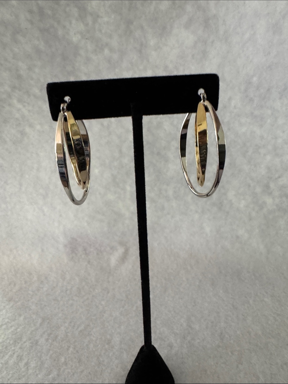 Silpada Two-Tone Gold and Silver Double Oval Hoop Earrings - Picture 4 of 6